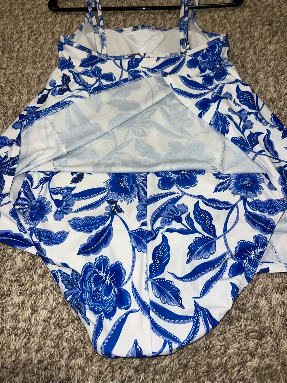 Sonnet Shores Feminine Classy One-Piece Swimdress - White & Royal Blue (size 6) - Picture 12 of 14